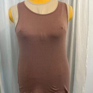 Two Amazon Basics tanks